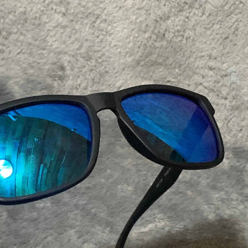 Foster Grant Polarized Sunglasses Black Blue Mirror YMA 1803 BLK BLU MIR POL
